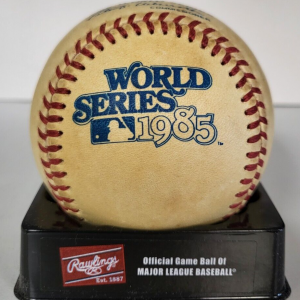1985 OFFICIAL WORLD SERIES GAME UNSIGNED RAWLINGS BASEBALL
Opens in a new window or tab