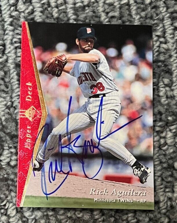 Rick Aguilera signed autographed 1995 SP Baseball card # 169- Minnesota Twins
