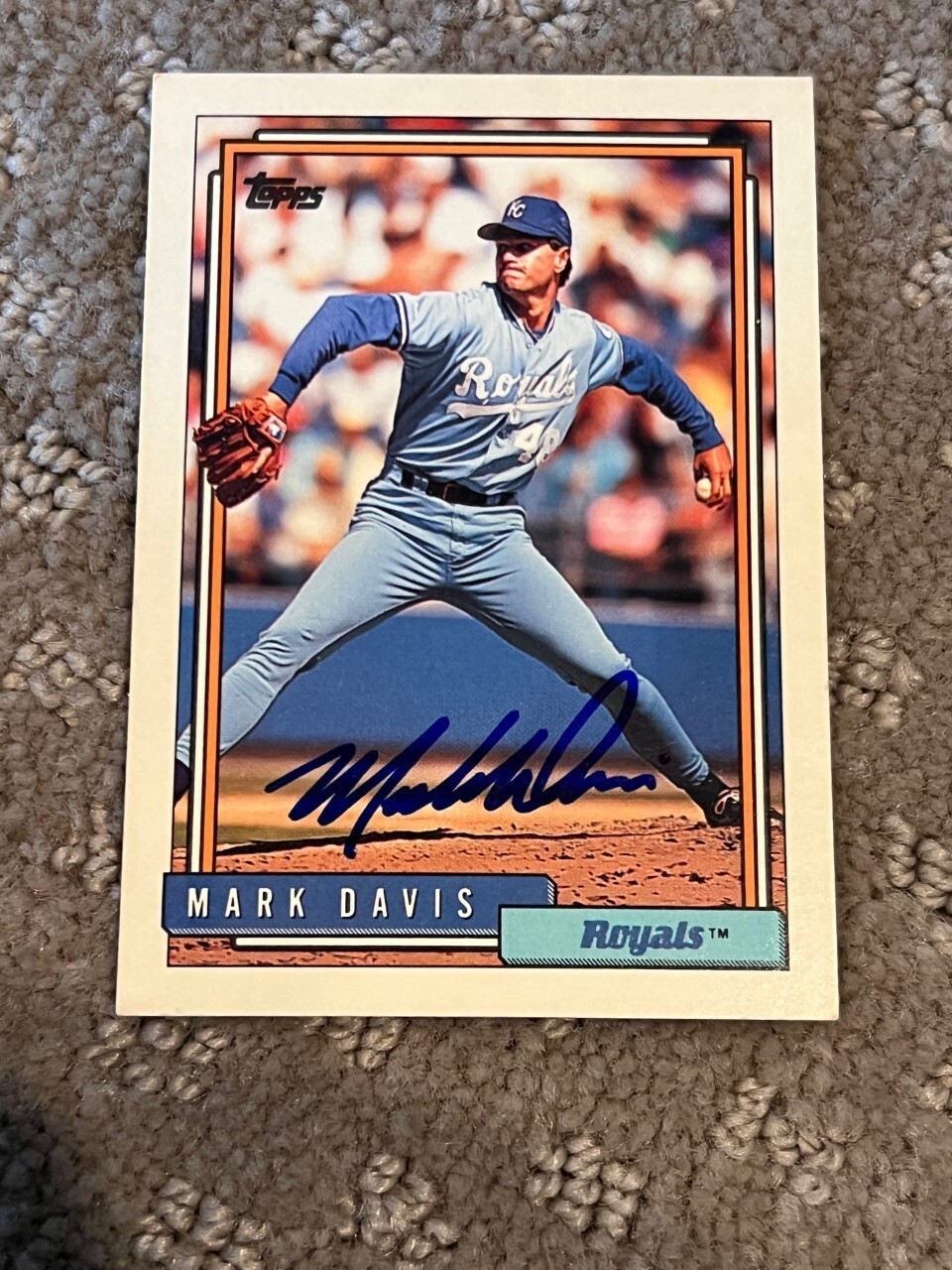 Mark Davis signed autographed Baseball Card (Kansas City Royals) 1992 Topps #766
