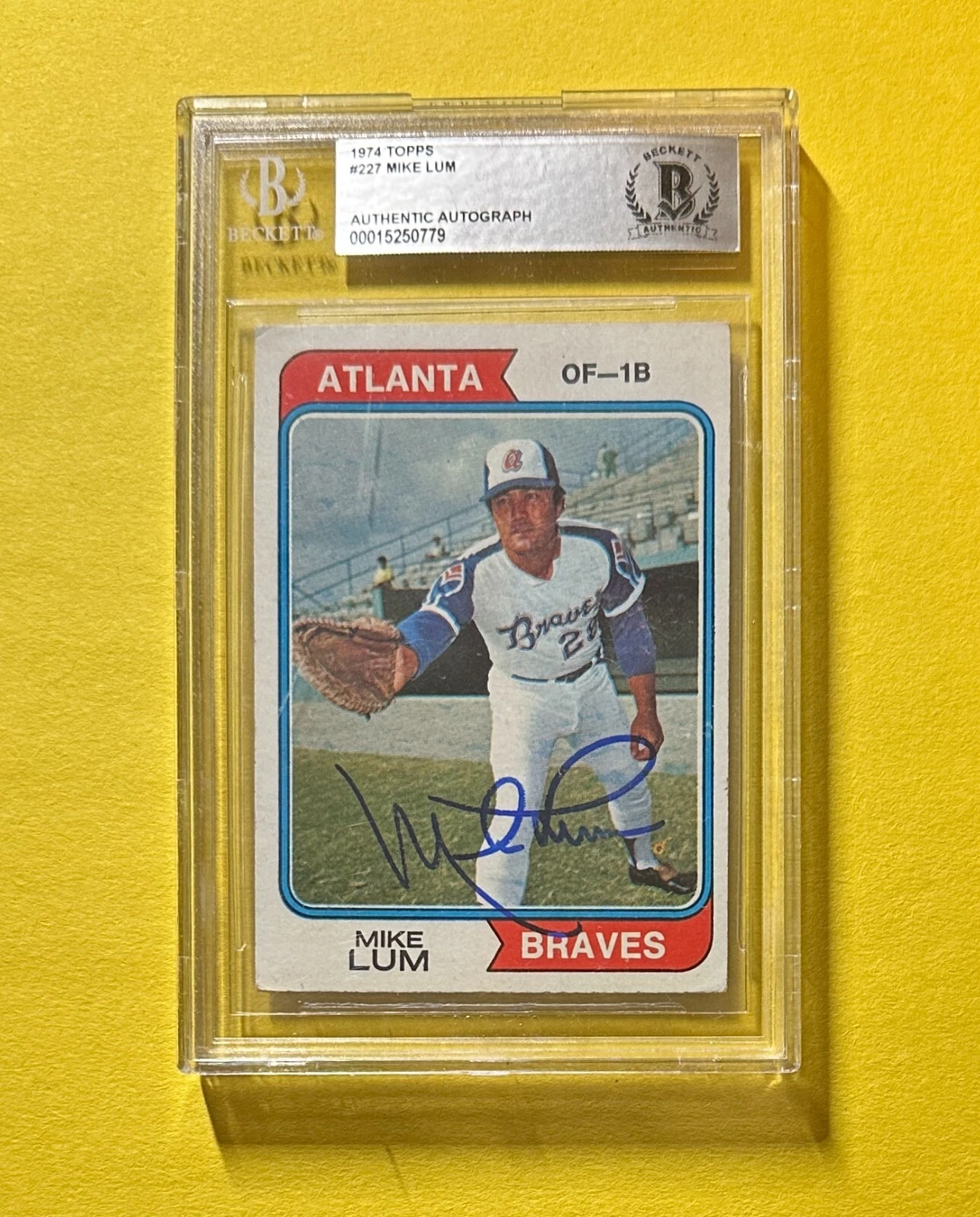 1974 TOPPS MIKE LUM #227 AUTHENTIC AUTO BECKETT CERTIFIED BRAVES
