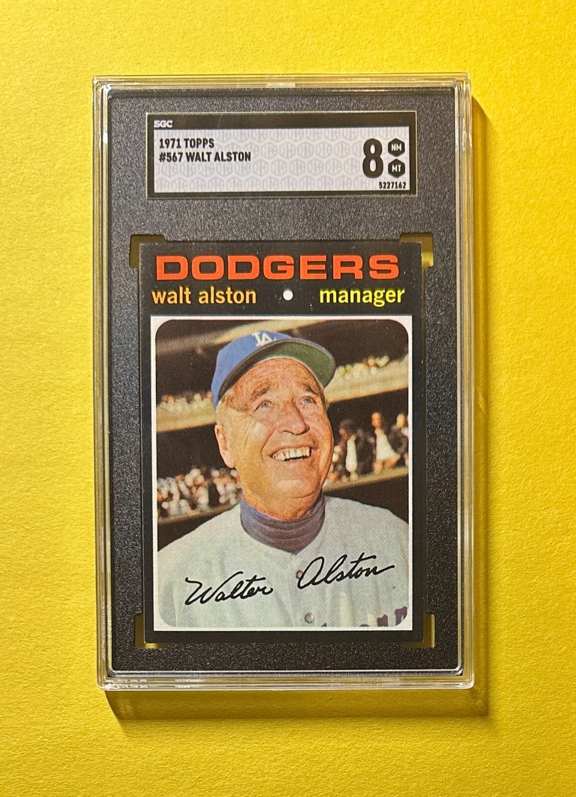 1971 TOPPS WALT ALSTON #567 SGC NM MT 8 DODGERS
