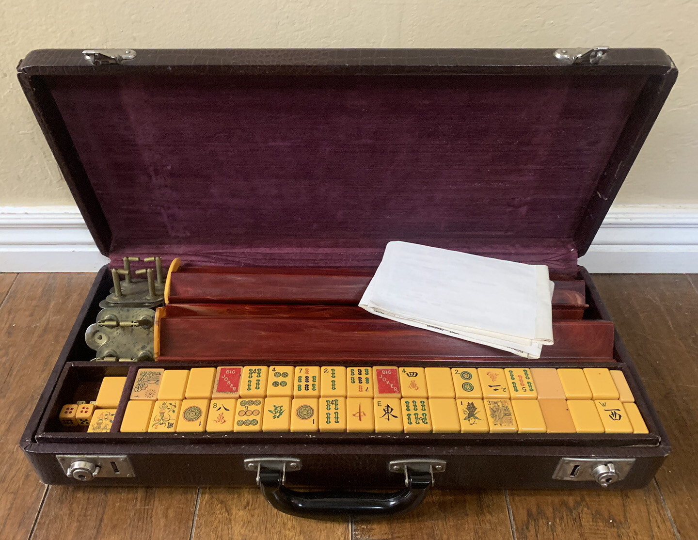 CHINESE MAHJONG MA-JONG ANTIQUE/VINTAGE SET 148 PCS THICK BUTTERSCOTCH BAKELITE COLLECTIBLE MEMORABILIA