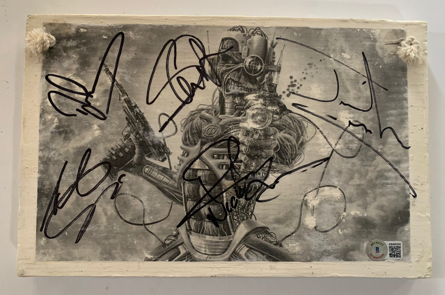 Iron maiden Signed Autographed 7.5”x11.5” Wood Plaque Beckett Certified
