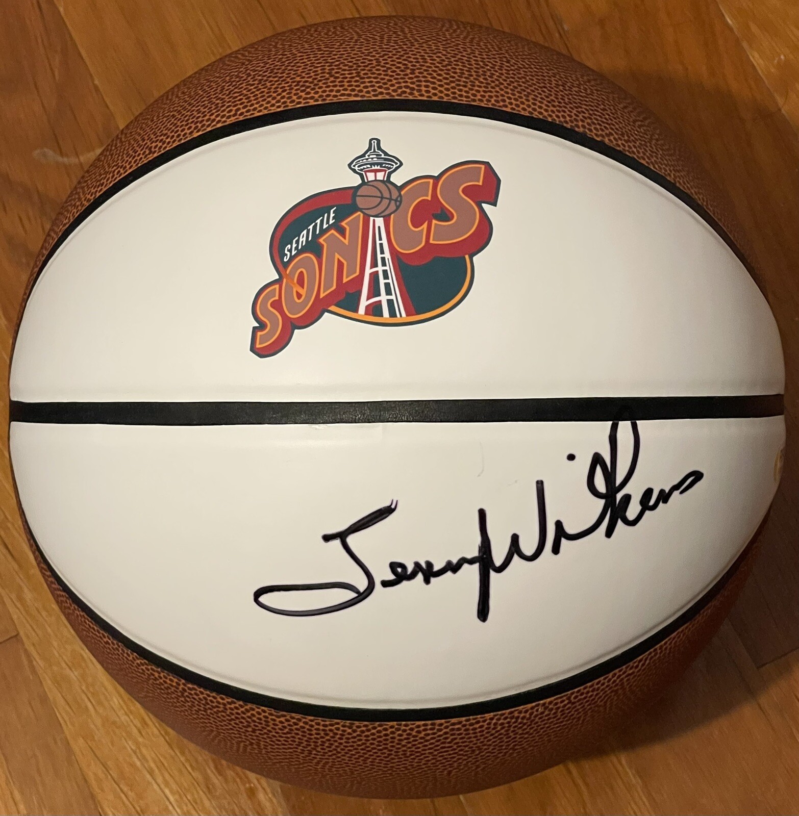Lenny Wilkens Signed Autographed Seattle SuperSonics Logo Basketball PSA/DNA
