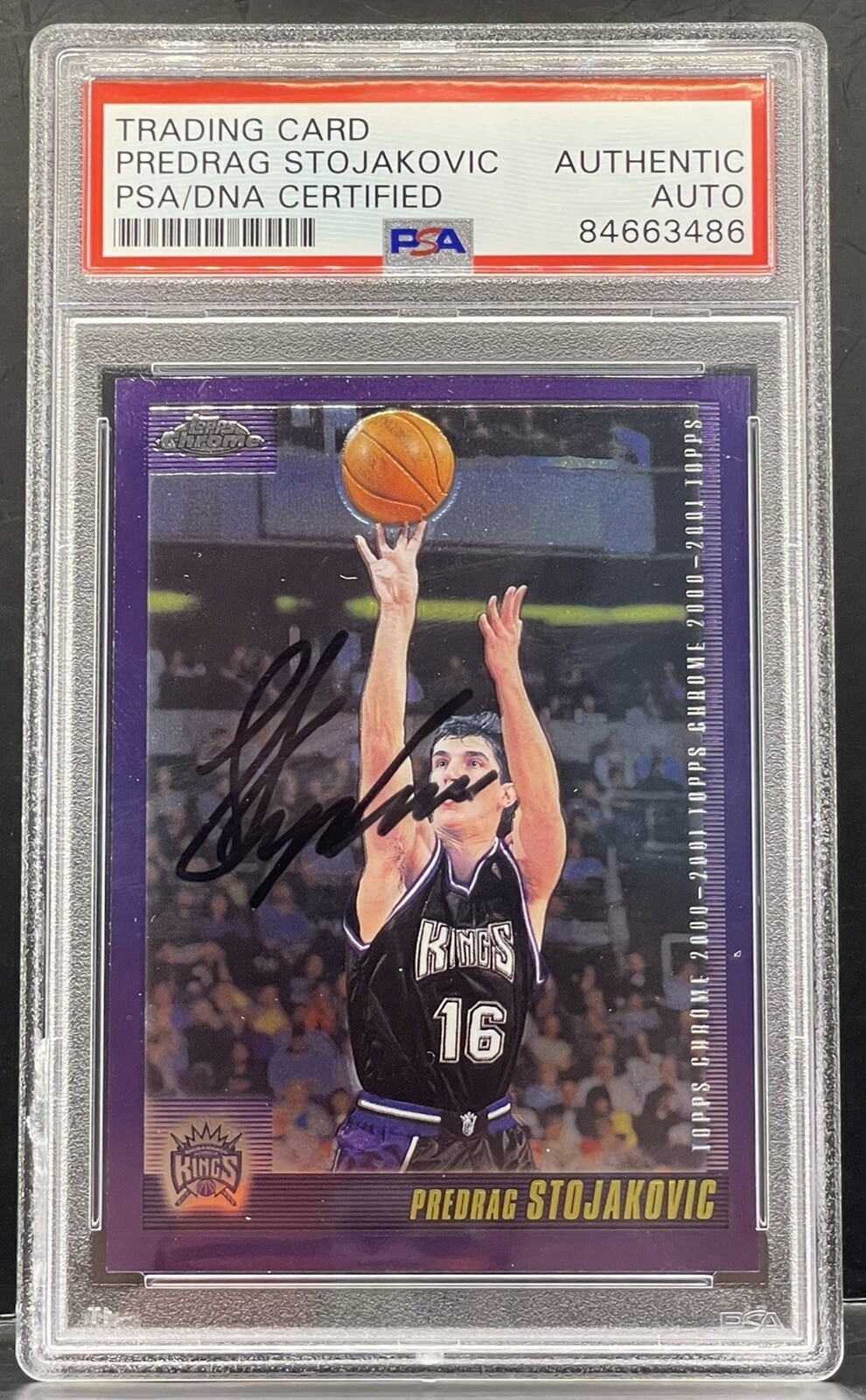 Predrag Stojakovic Signed 2000-01 Topps Chrome Card Kings PSA/DNA Slabbed

