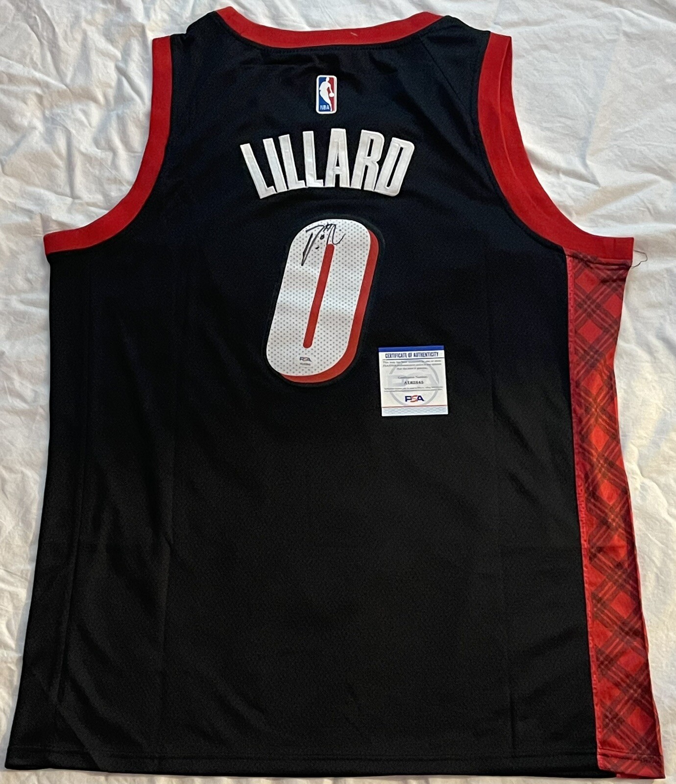 Damian Lillard Signed Autographed Portland Trail Blazers Jersey Dame PSA/DNA

