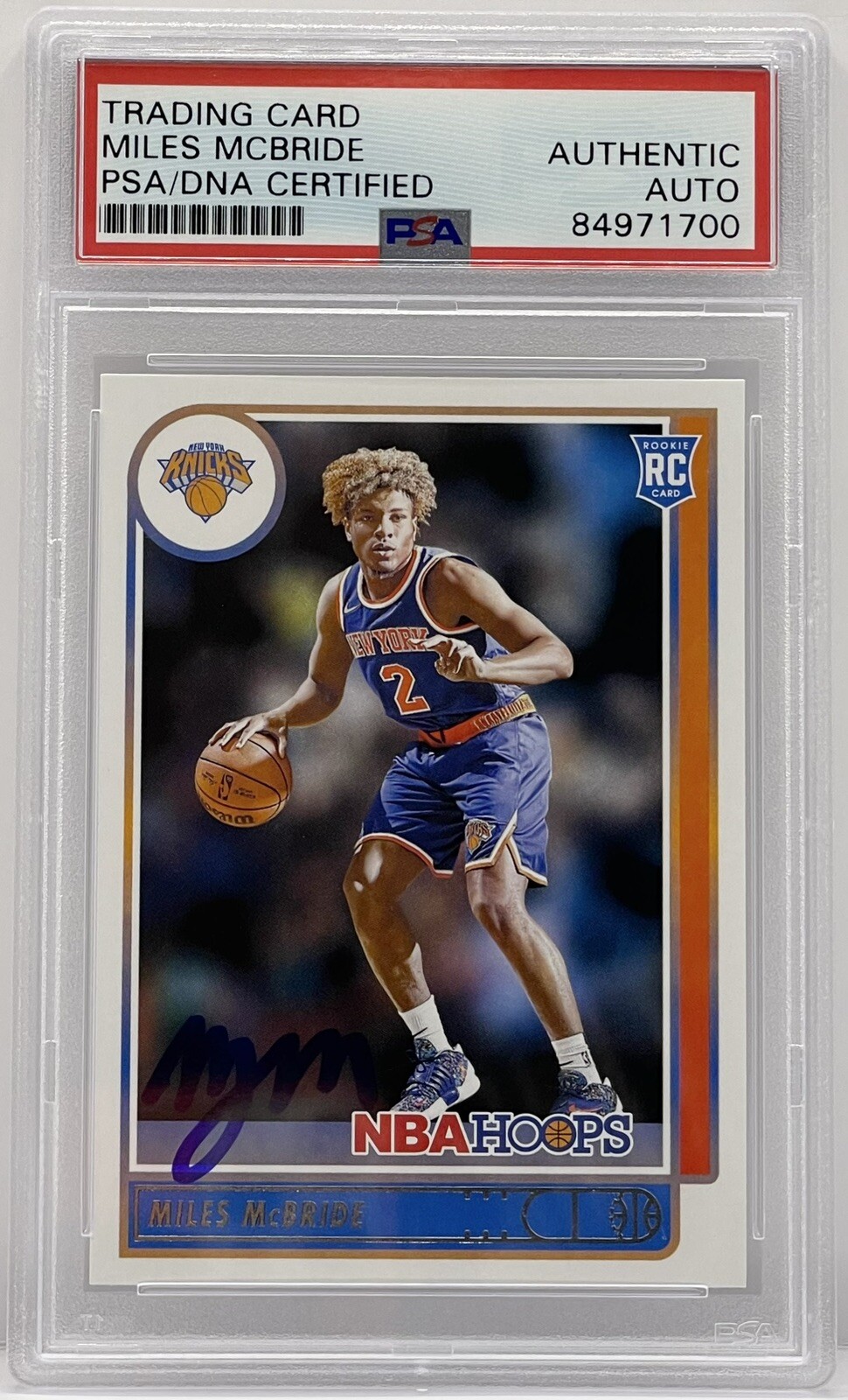 Miles McBride Signed 2021-22 NBA Hoops Rookie Card PSA/DNA Slabbed Knicks
