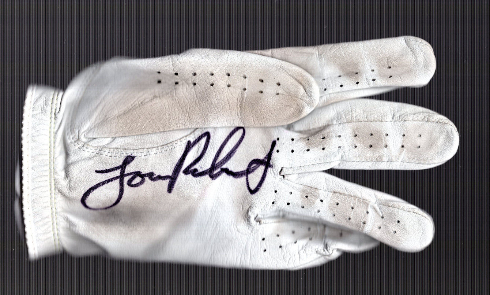 LOREN ROBERTS HAND SIGNED AND USED SRIXON GOLF GLOVE+COA GREAT GOLFER
