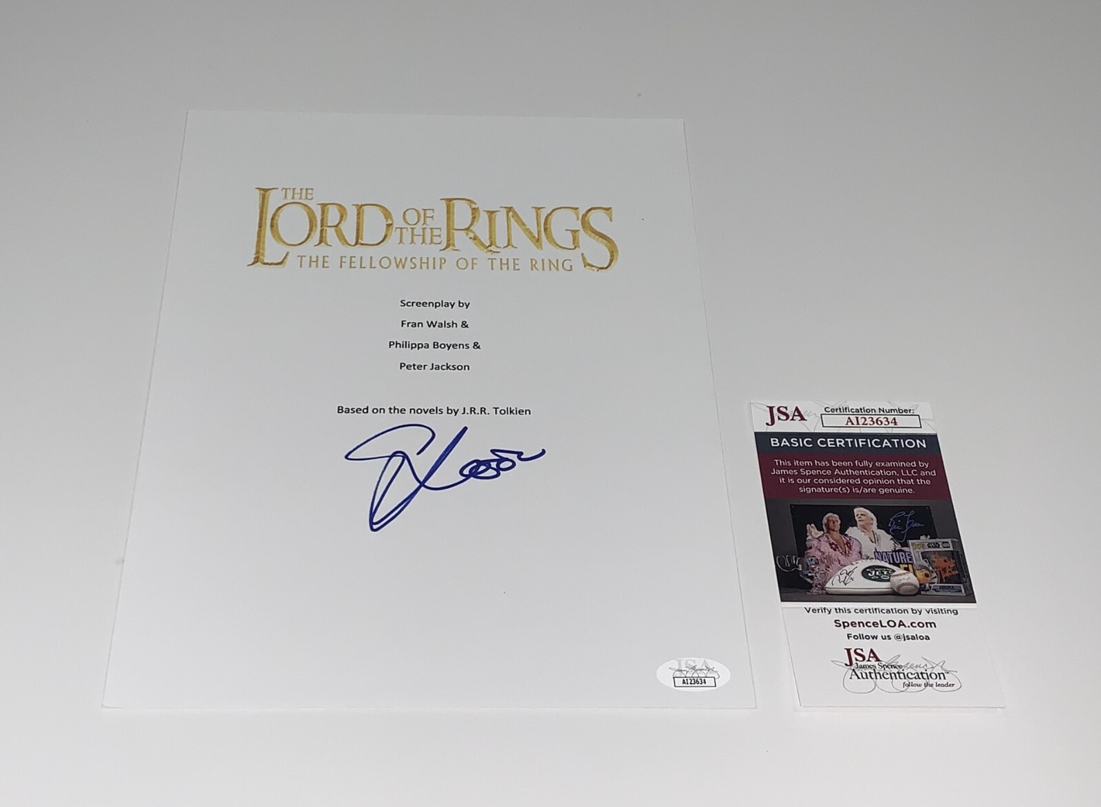 ELIJAH WOOD SIGNED LORD OF THE RINGS FELLOWSHIP OF THE RING SCRIPT JSA COA
