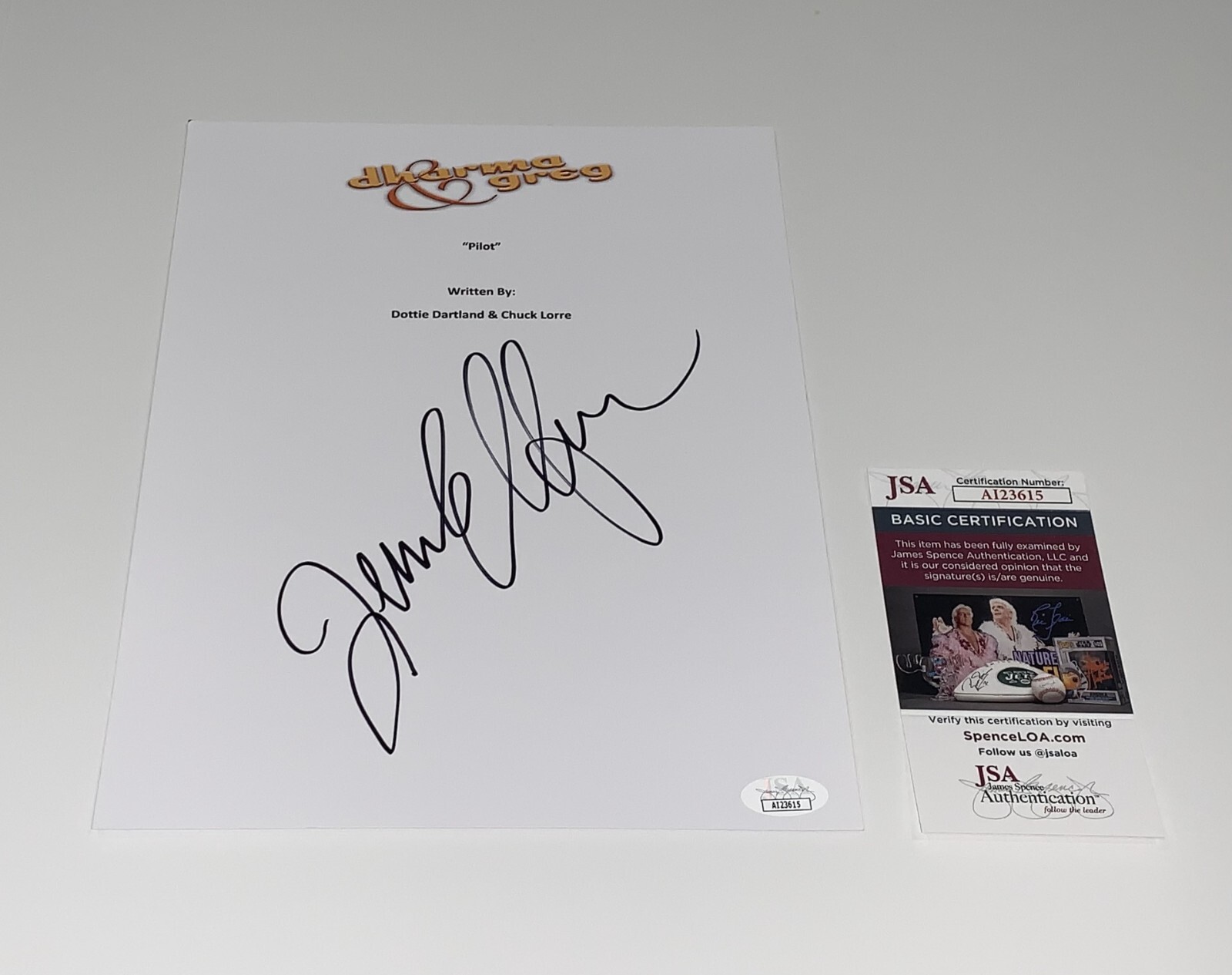 JENNA ELFMAN SIGNED DHARMA & GREG PILOT EPISODE SCRIPT JSA COA
