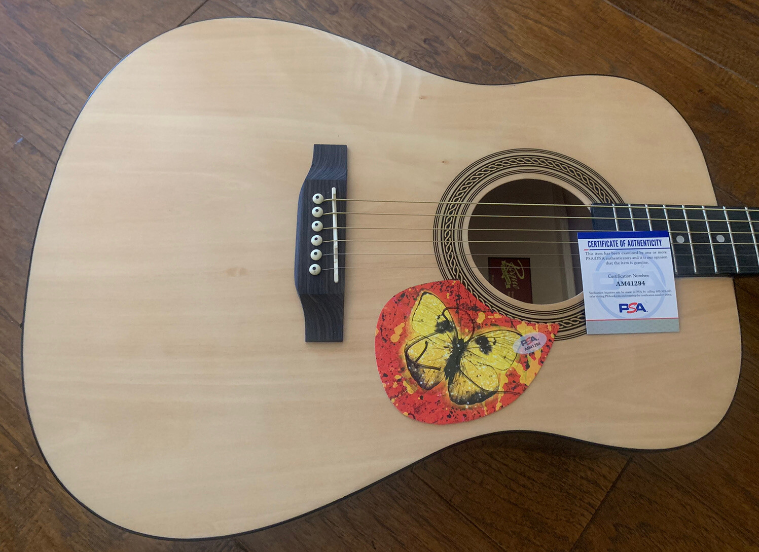ED SHEERAN SIGNED AUTOGRAPHED ACOUSTIC GUITAR PSA CERTIFIED COLLECTIBLE MEMORABILIA