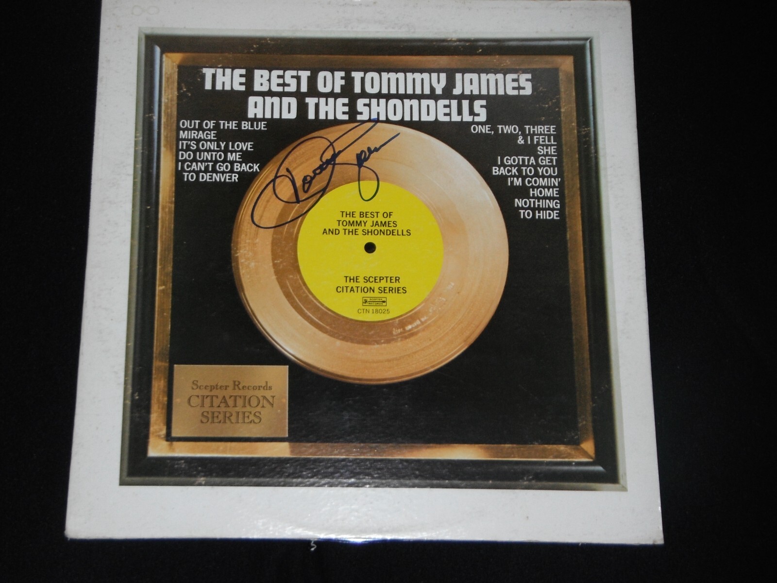 TOMMY JAMES AND THE SHONDELLS SIGNED TOMMY JAMES GREATEST HITS VINYL ALBUM
