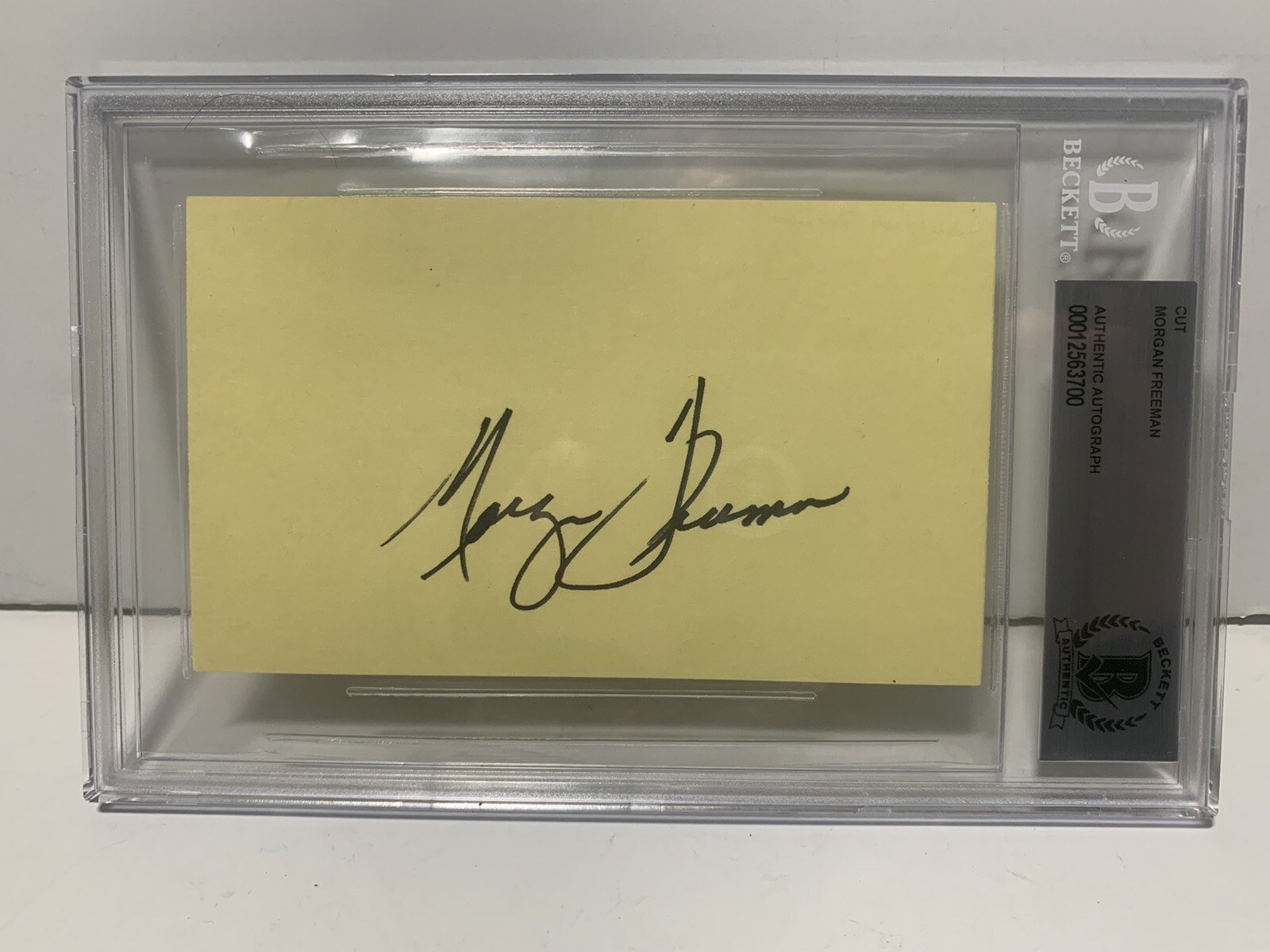 Morgan Freeman Signed Autographed 3x5 Index Beckett Certified Slabbed
