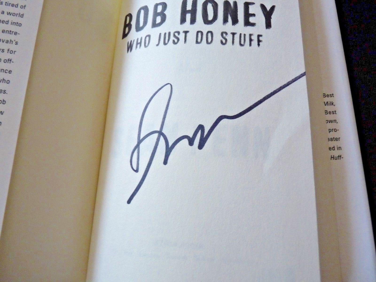 SEAN PENN Bob Honey Who Just Do Stuff Signed Autographed Book BAS Certified
