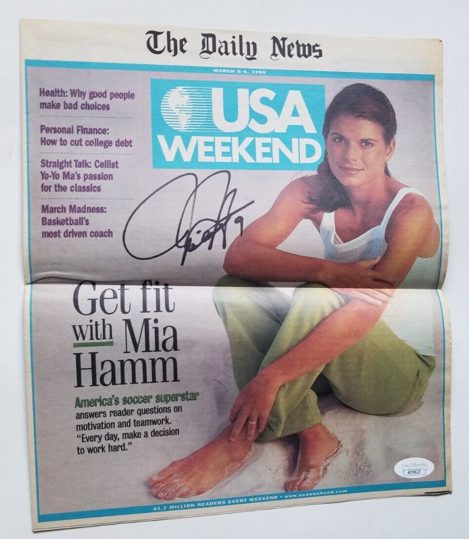 Mia Hamm REAL SIGNED 1998 USA Weekend News Paper JSA COA USA Soccer Olympics

