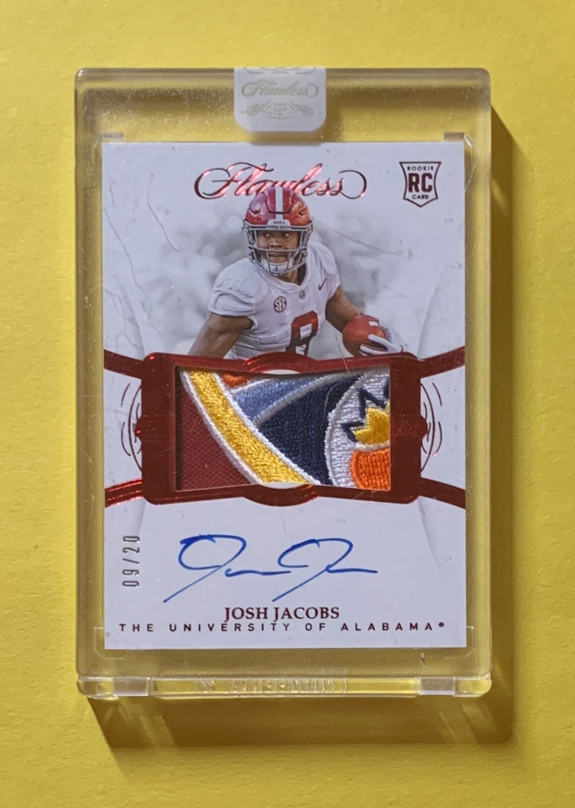 2019 PANINI FLAWLESS COLLEGIATE JOSH JACOBS ROOKIE PATCH AUTO SEALED /20 #165
