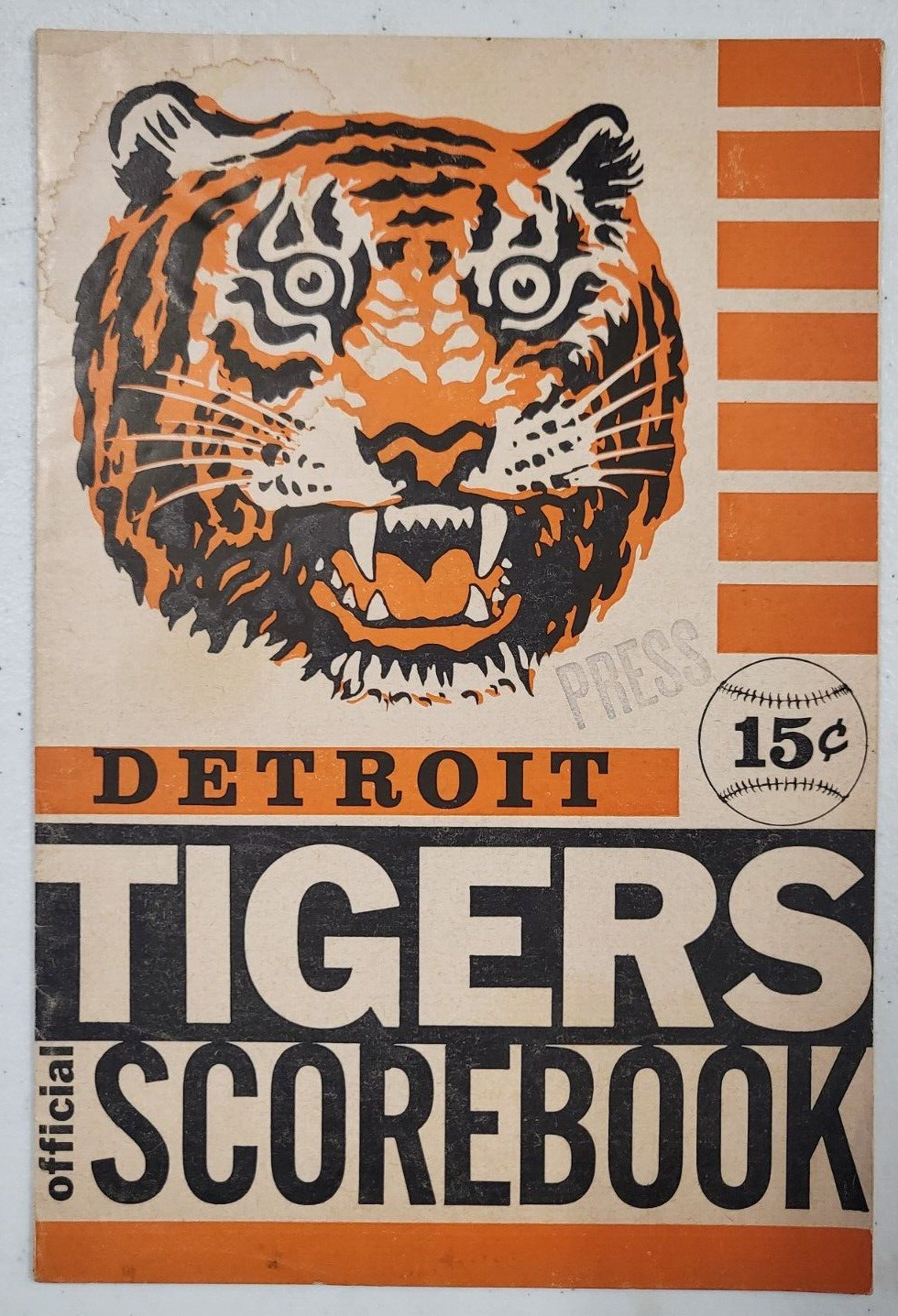 VINTAGE MLB BASEBALL DETROIT TIGERS OFFICIAL SCOREBOOK PRESS EDT COLLECTIBLE MEMORABILIA