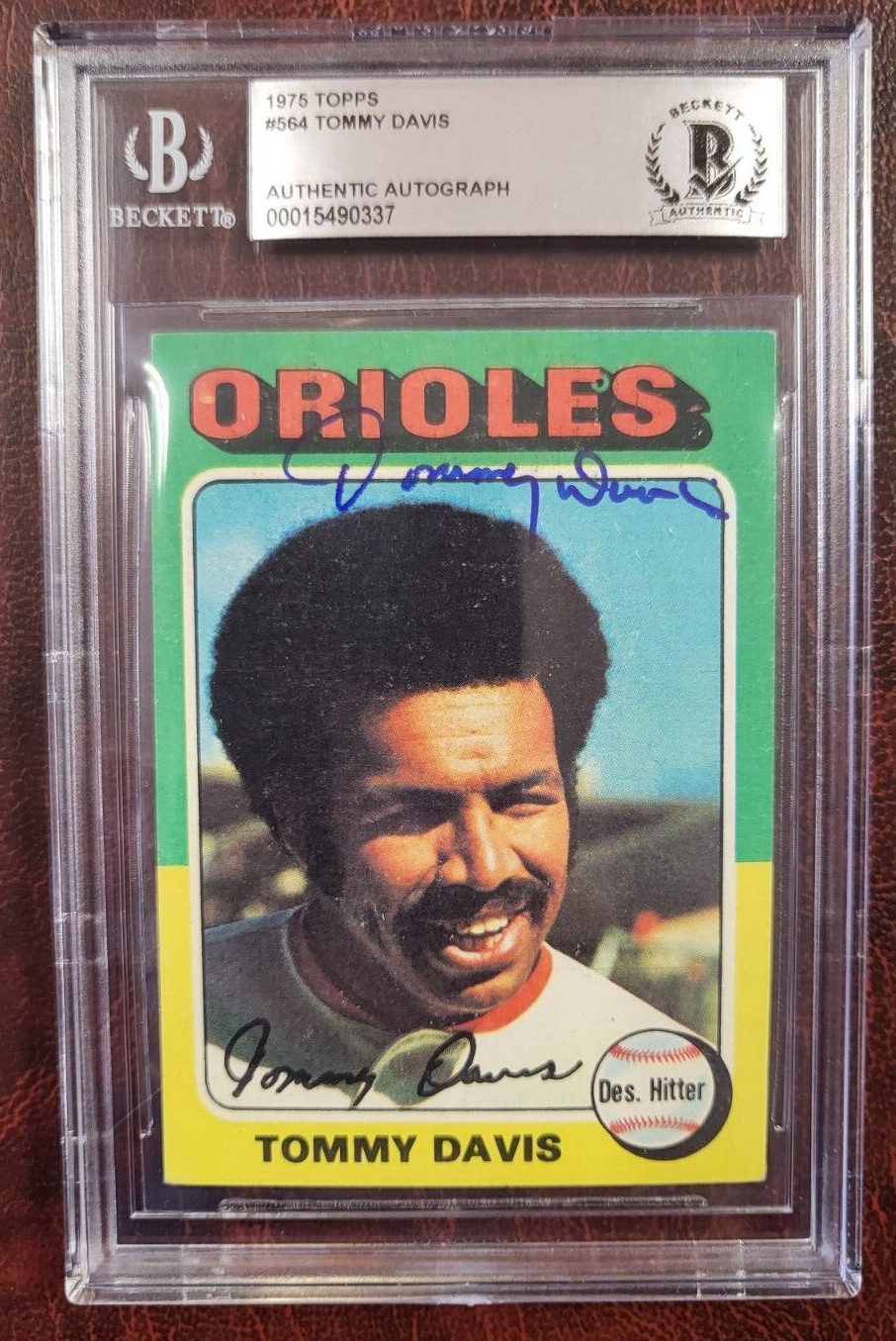 1975 TOPPS TOMMY DAVIS ORIOLES SIGNED AUTOGRAPH #564 CARD BECKETT AUTH
