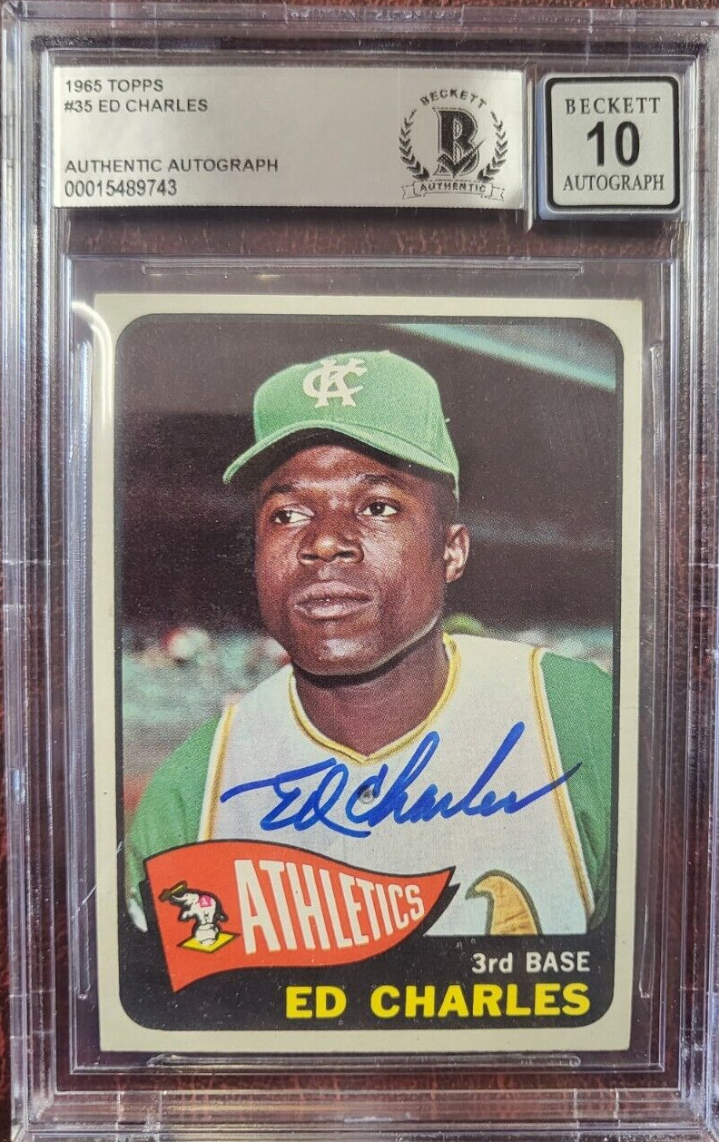 1965 TOPPS ED CHARLES ATHLETICS SIGNED AUTOGRAPH #35 CARD BECKETT 10 AUTO COLLECTIBLE MEMORABILIA