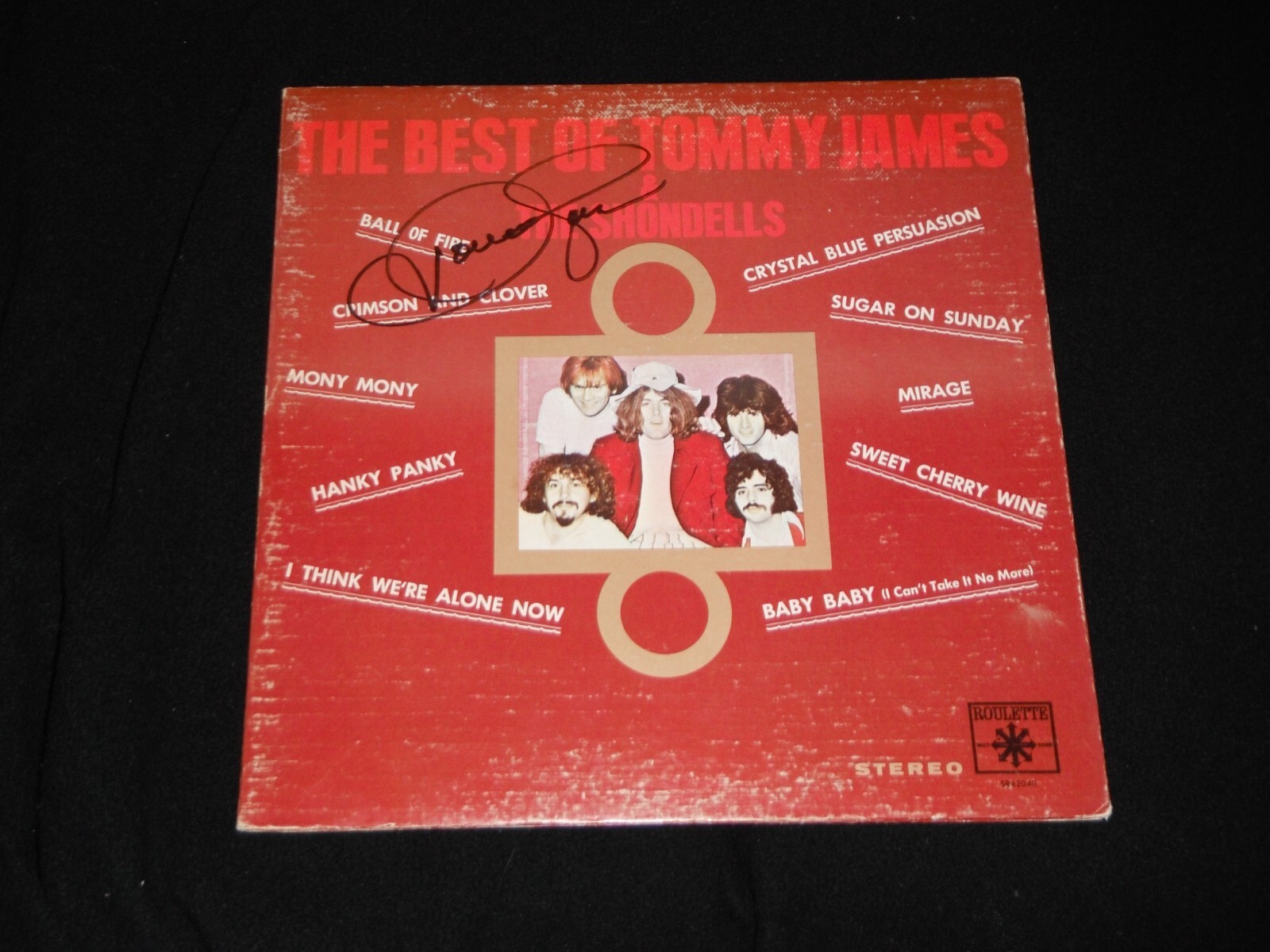 THE BEST OF TOMMY JAMES AND THE SHONDELLS SIGNED BY TOMMY VINYL ALBUM
