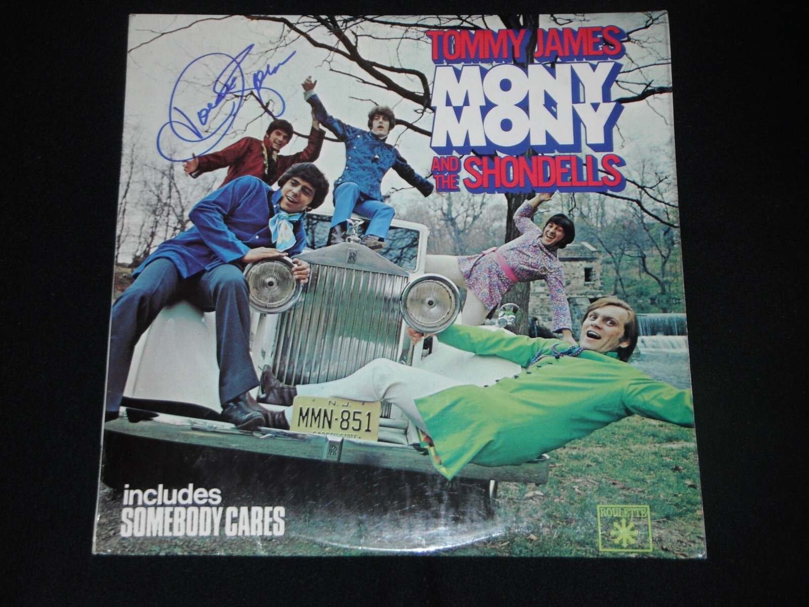 TOMMY JAMES AND THE SHONDELLS SIGNED TOMMY JAMES MONY MONY VINYL ALBUM
