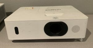 HITACHI CP-WU5505 WUXGA 5000-ANSI LUMEN LCD PROJECTOR NEEDS BULB
 COLLECTIBLE MEMORABILIA
