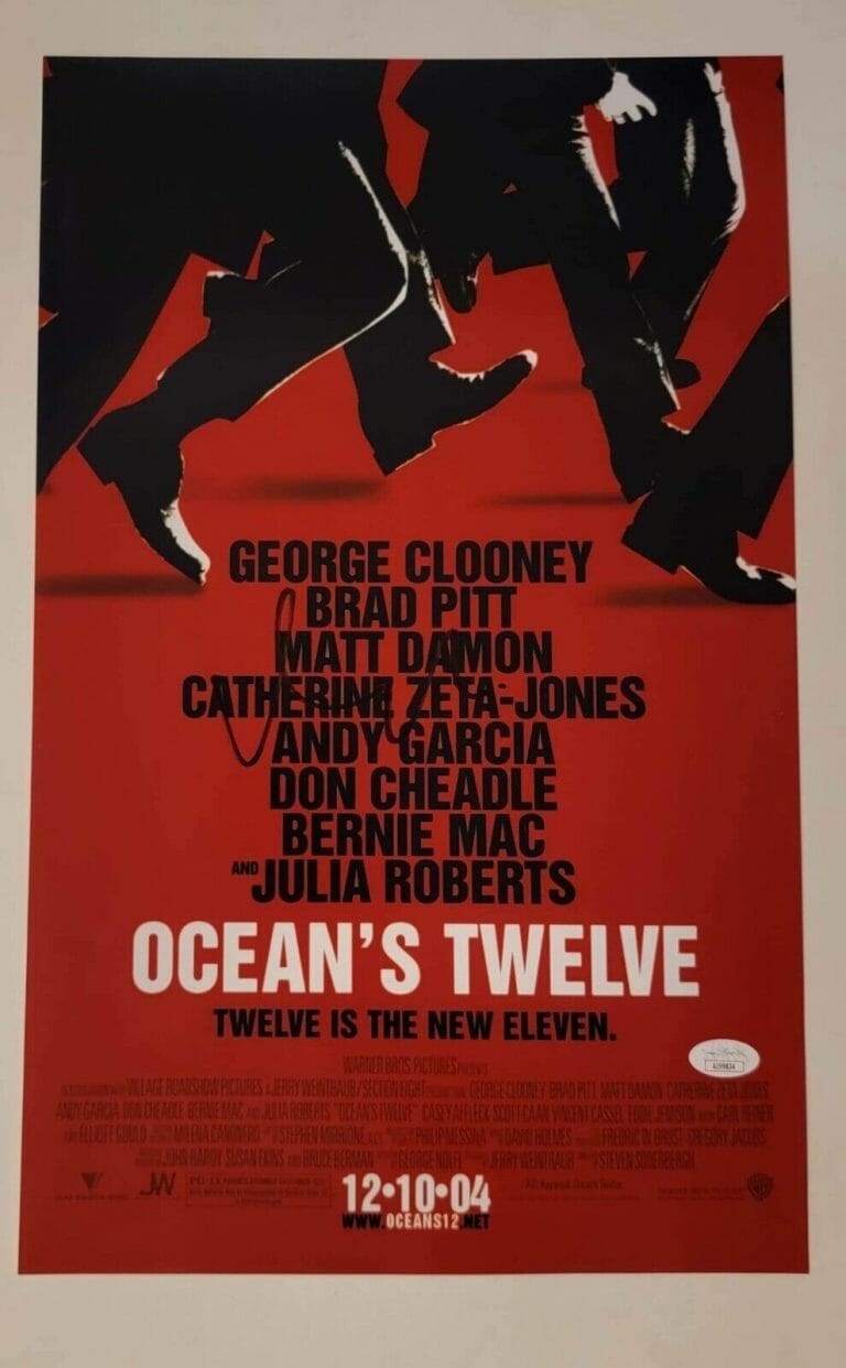 MATT DAMON REAL HAND SIGNED 11×17 OCEAN’S TWELVE MOVIE POSTER JSA COA
 COLLECTIBLE MEMORABILIA