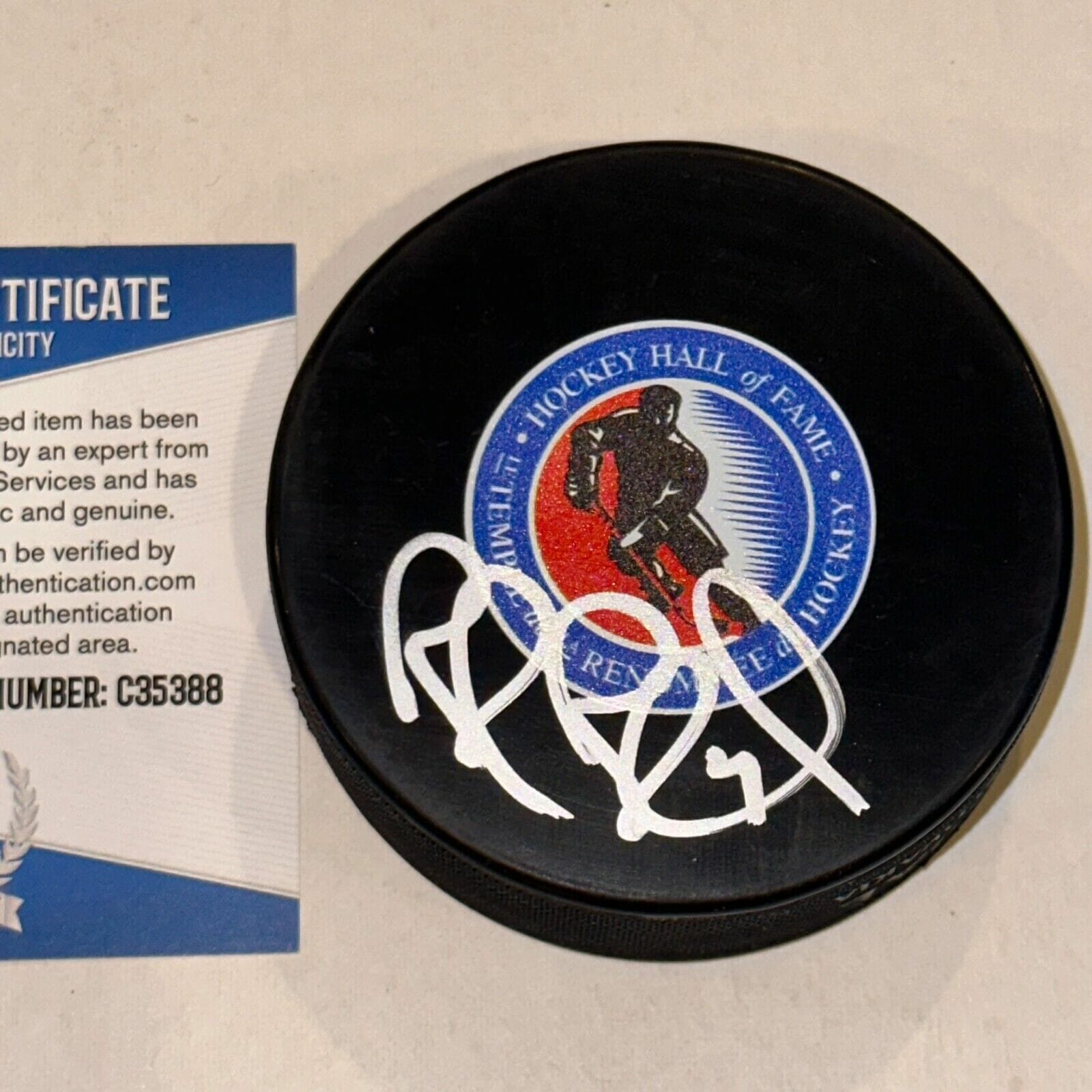 ROB BLAKE (L.A. Kings) Signed HOCKEY HALL OF FAME Puck w/ Beckett COA (BAS)
Opens in a new window or tab