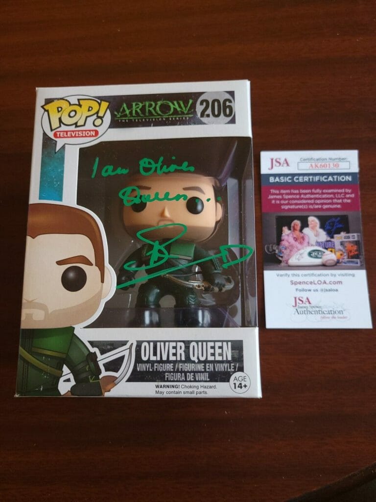 STEPHEN AMELL AUTOGRAPHED OLIVER QUEEN FUNKO POP 206 SIGNED ARROW JSA FREE SHIP
 COLLECTIBLE MEMORABILIA