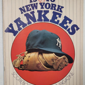 VINTAGE MAJOR LEAGUE BASEBALL 1976 NEW YORK YANKEES SCOREBOOK & MAGAZINE
Opens in a new window or tab