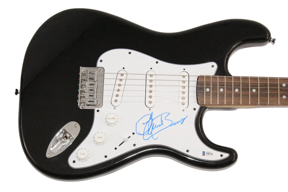 Chuck Berry Signed Autograph Fender Electric Guitar - Rock Pioneer Beckett COA
