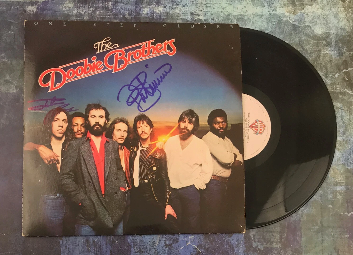 GFA John McFee / Patrick Simmons * THE DOOBIE BROTHERS * Signed Record Album COA
