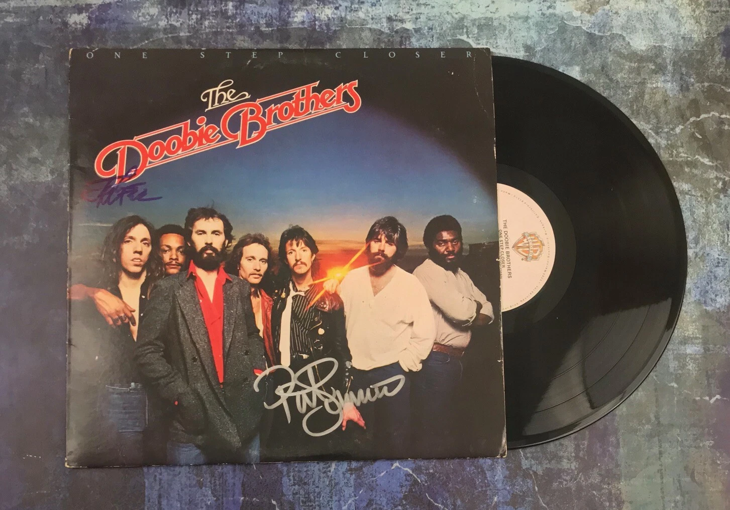 GFA John McFee & Patrick Simmons * THE DOOBIE BROTHERS * Signed Record Album COA
