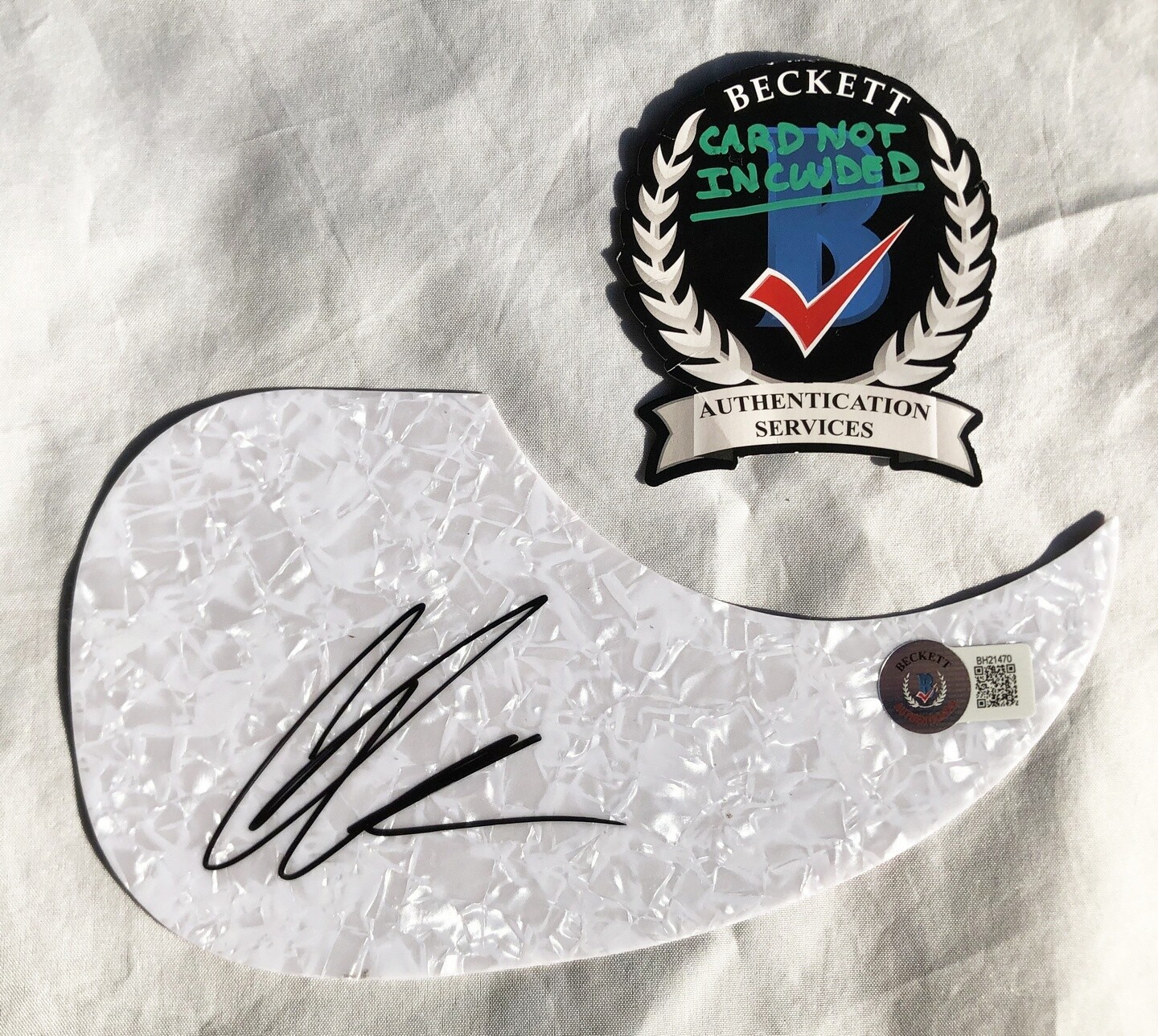 Chris Lane Signed Acoustic Pickguard Beckett BAS 4 COA
