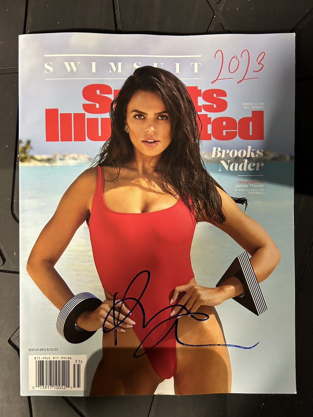 Brooks Nader Signed 2023 Sports Illustrated Swimsuit Magazine SI
