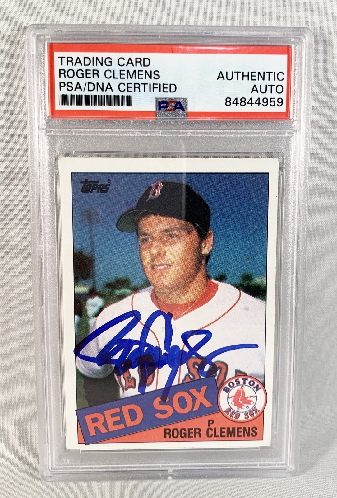 Roger Clemens Signed Rookie Card 1985 Topps #181 PSA/DNA COA
