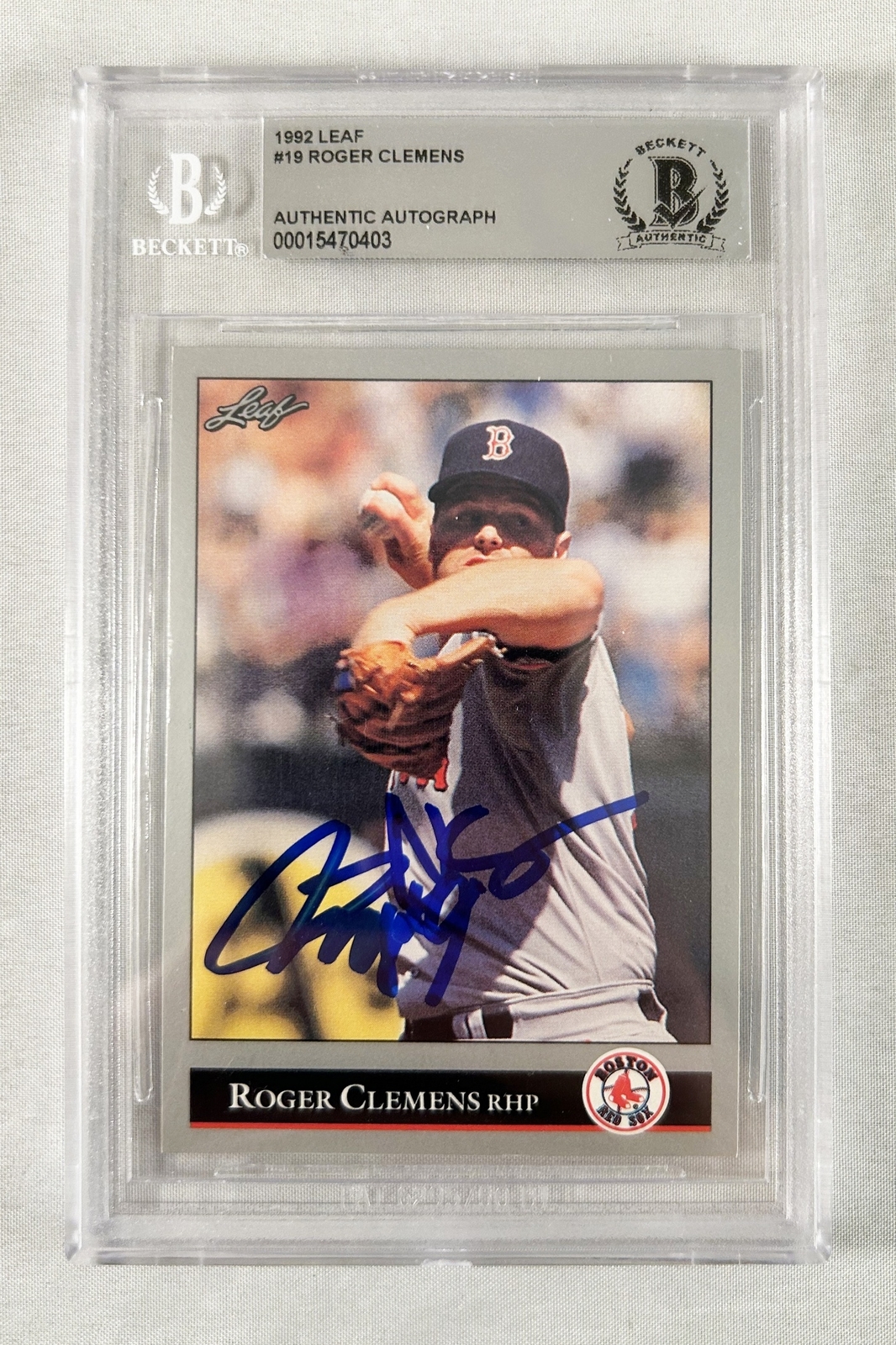 Roger Clemens Signed Trading Card 1992 Leaf #19 Beckett BAS COA
