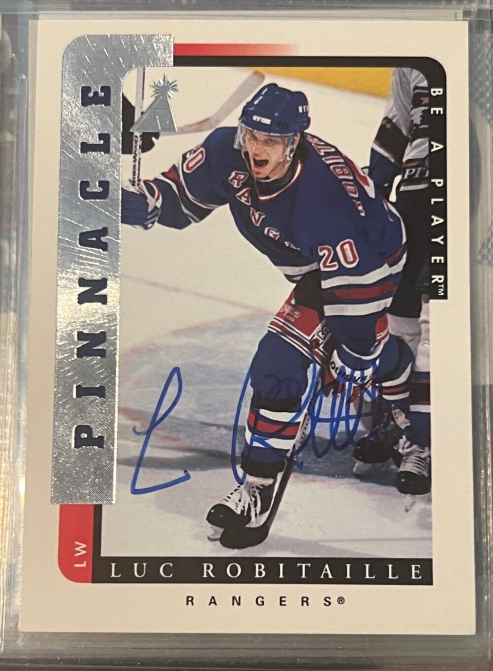 Luc Robitaille signed autographed 1996-97 Be A Player Rangers Hockey Card #12
