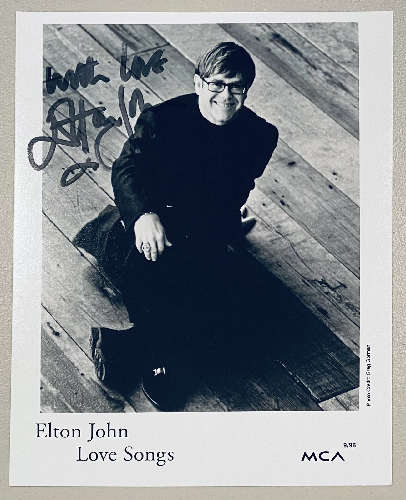 Elton John Signed Autographed 8x10 Photo Beckett BAS LOA

