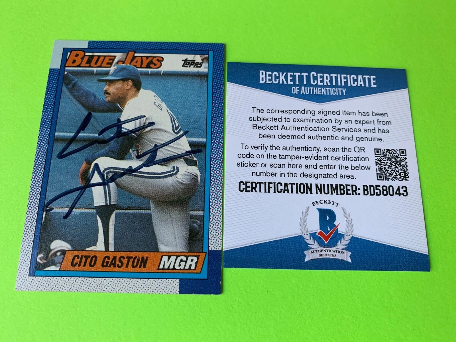 Gito Gaston Blue Jays1990 Topps Rookie Card Signed Auto BAS COA
