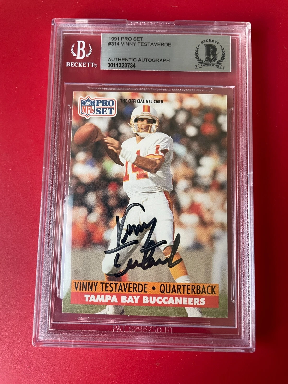Vinny Testaverde Hurricanes 1991 Pro Set Card Signed Auto Beckett BAS
