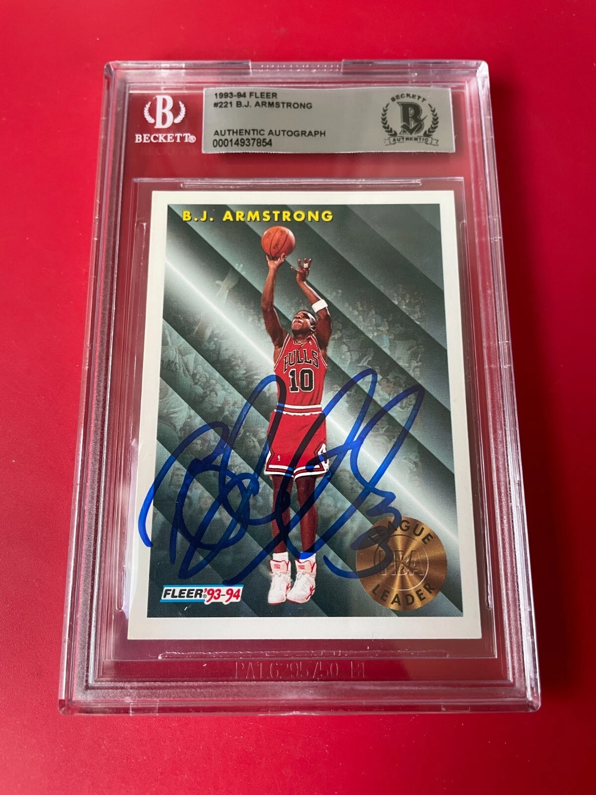B.J. Armstrong Bulls 1993-94 Fleer Card Signed Auto BAS Slabbed

