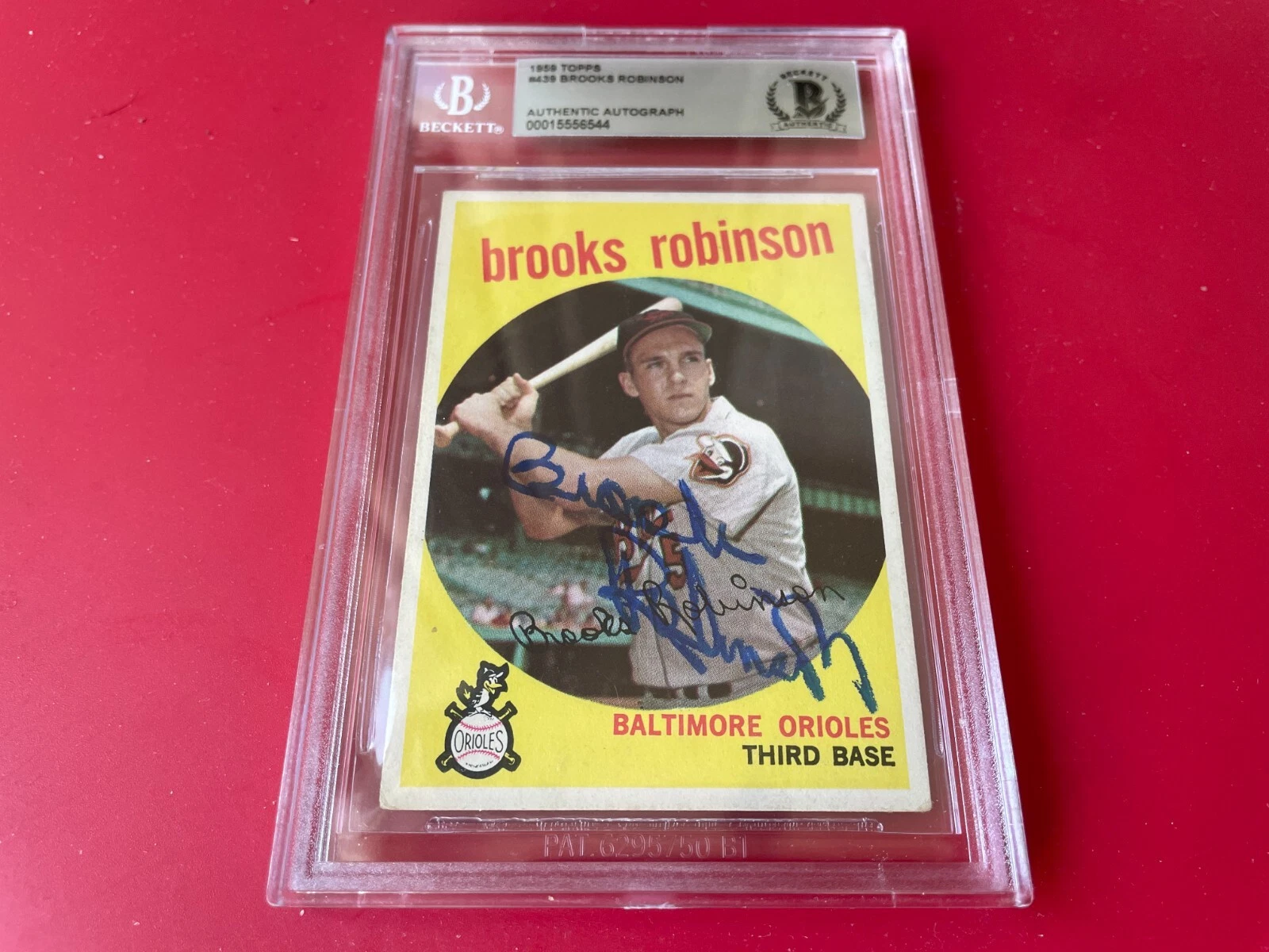 Brooks Robinson HOF Orioles 1959 Topps Card Signed Auto Beckett BAS Slabbed
