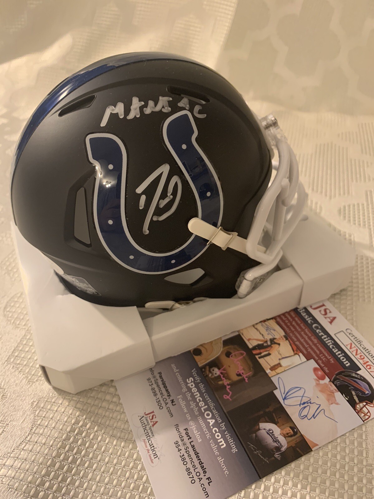 Darius Leonard Signed Indianapolis Colts Mini Helmet JSA Authentication COA
