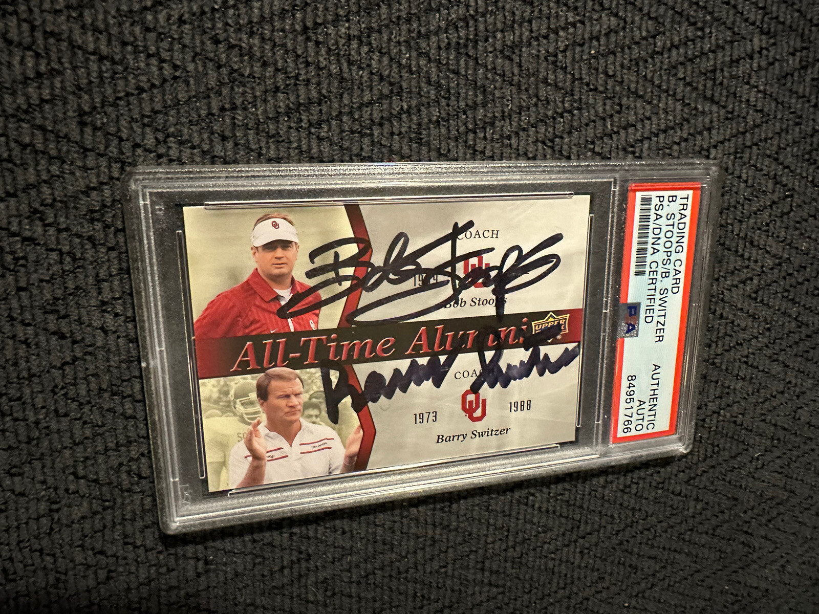New ListingBarry Switzer Bob Stoops Signed 2011 UD All-Time Alumni #ATAD-BB Card PSA /DNA

