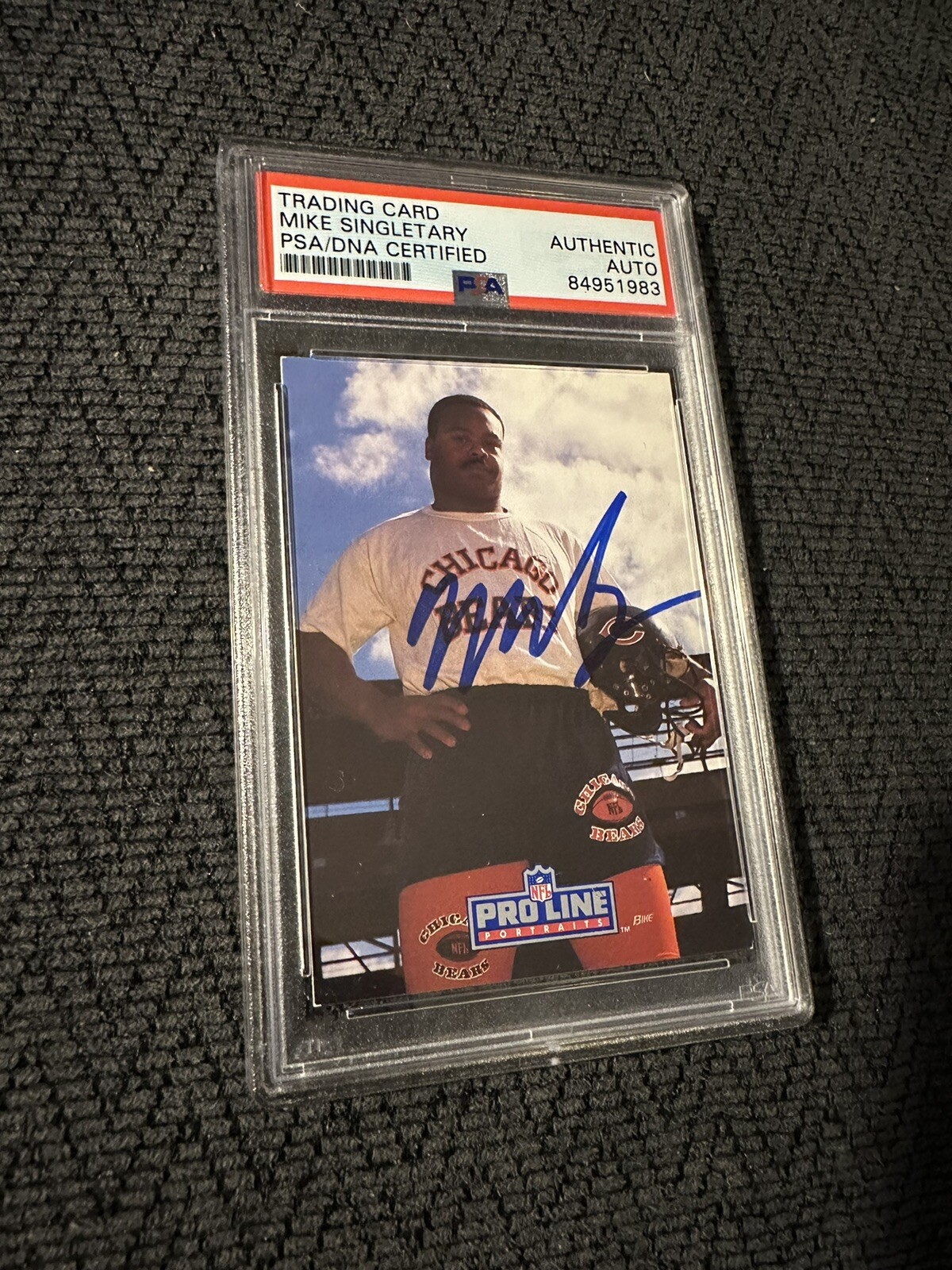 New ListingMike Singletary Signed 1993 Pro Line Portraits #32 Card PSA /DNA Slab COA Bears

