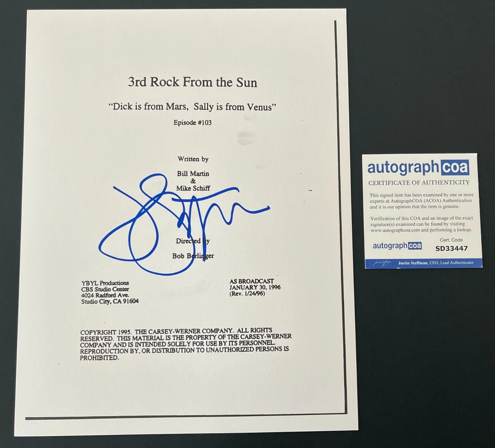 JOHN LITHGOW SIGNED 3RD ROCK FROM THE SUN 53 PAGE SCRIPT w/VIDEO PROOF AUTOGRAPH
