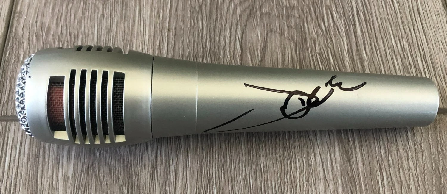JAKE OWEN SIGNED AUTOGRAPH MICROPHONE A w/EXACT PROOF & BECKETT BAS COA
