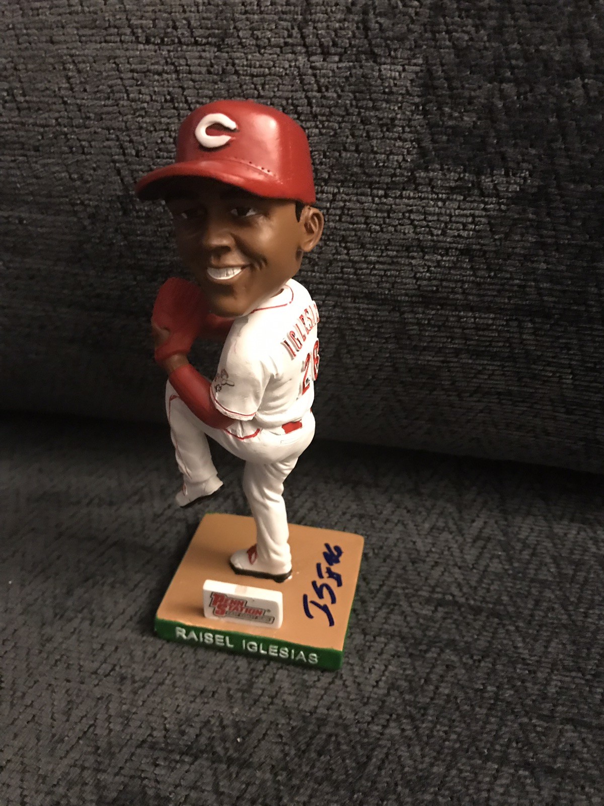 CINCINNATI REDS Raisel Iglesias Signed BOBBLEHEAD NIB 2017 Limited SGA
