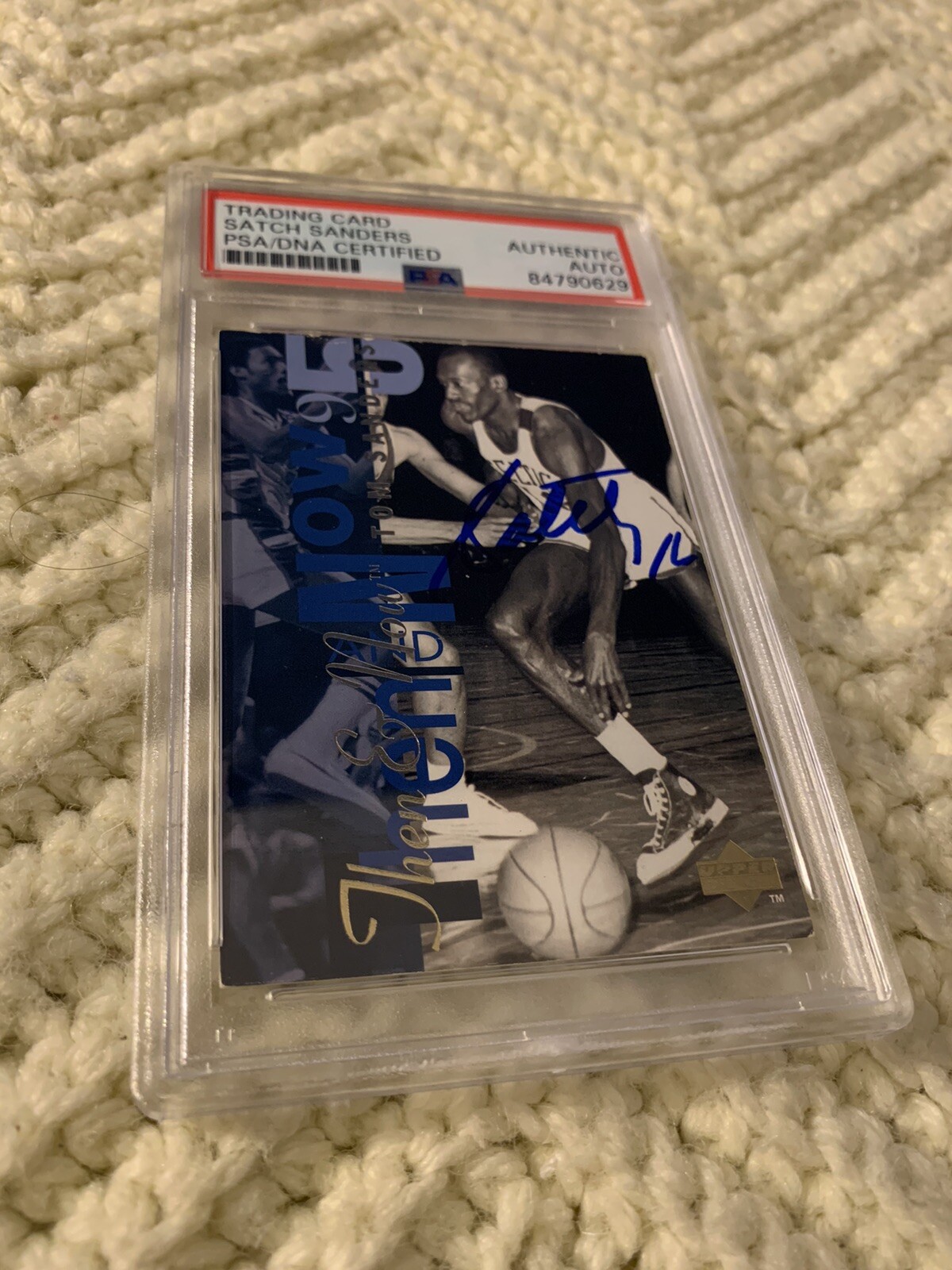 Tom Satch Sanders Signed 1993-94 UD #360 Card PSA /DNA Slab COA Autographed
